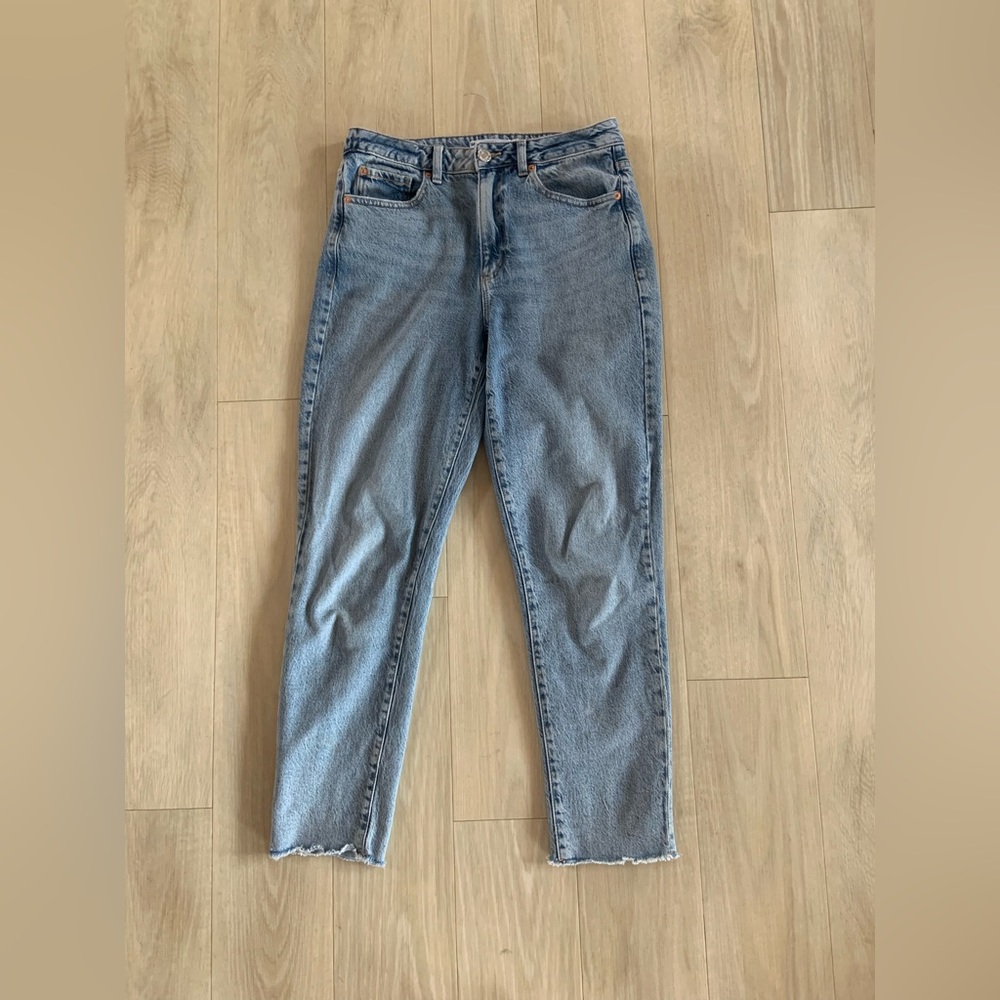 Fave Mom Jeans ** garage no longer sells